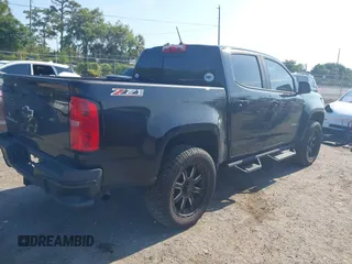 2020 Chevrolet Colorado 2WD Z71 z VIN 1GCGSDEN2L1122555, wystawiony jako IAAI lot #42096724 z przebiegiem 120 679 mil mil oraz . Historia ofert i sprzedaży dostępna na DreamBid. Obrazek 4.