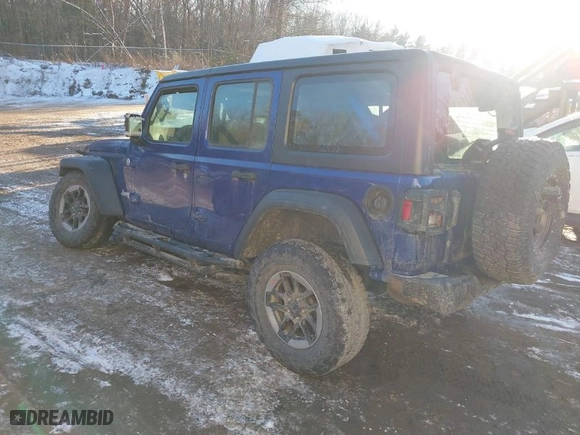 2018 Jeep Wrangler Unlimited Sport S with VIN 1C4HJXDG8JW179984, listed as a IAAI auction lot 41173628 with 103,136 mi miles. Bid and sale history available at carsss.com. Image 3.