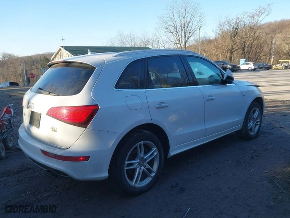 2016 Audi Q5 Prestige with VIN WA1W7AFP1GA002676, listed as a IAAI auction lot 41769082 with 105,458 mi miles. Bid and sale history available at carsss.com. Image 4.