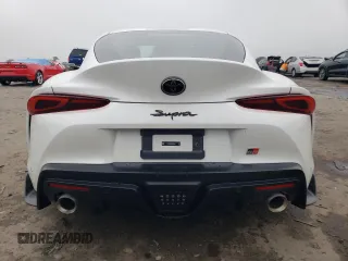 2024 Toyota GR Supra 3.0 with VIN WZ1DB0G07RW066106, listed as a Copart auction lot 73118834 with 2,652 mi miles and Salvage Title. Bid and sale history available at carsss.com. Image 6.