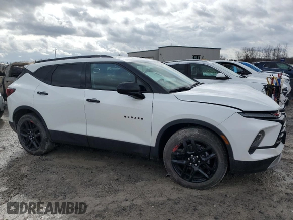 2024 Chevrolet Blazer LT with VIN 3GNKBHR45RS203471, listed as a Copart auction lot 51414145 with 4,462 mi miles and Salvage title. Bid and sale history available at DreamBid. Image 4.