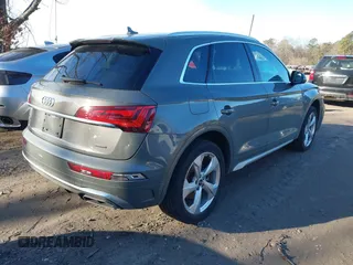 2023 Audi Q5 S line Premium Plus z VIN WA1EAAFY1P2061050, wystawiony jako IAAI lot #41598919 z przebiegiem 29 197 mil mil oraz . Historia ofert i sprzedaży dostępna na DreamBid. Obrazek 4.