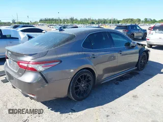 2019 Toyota Camry XSE with VIN 4T1B61HK3KU770042, listed as a IAAI auction lot 41840898 with 101,957 mi miles. Bid and sale history available at carsss.com. Image 4.