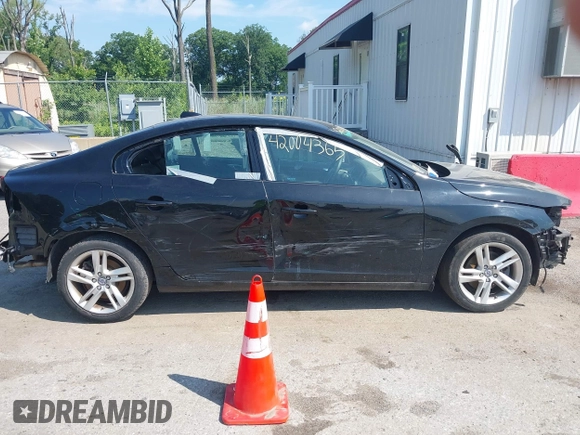 2015 Volvo S60 T5 Drive-E Premier with VIN YV140MFK6F1346875, listed as a IAAI auction lot 42004365 with 98,574 mi miles and . Bid and sale history available at DreamBid. Image 14.