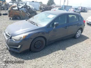 2015 Subaru Impreza 2.0i z VIN JF1GPAA60F9247760, wystawiony jako IAAI lot #42472155 z przebiegiem 137 382 mil mil oraz . Historia ofert i sprzedaży dostępna na DreamBid. Obrazek 2.