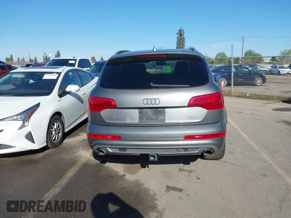 2014 Audi Q7 3.0T S line Prestige with VIN WA1DGAFE2ED009086, listed as a IAAI auction lot 41824179 with 136,899 mi miles. Bid and sale history available at carsss.com. Image 16.