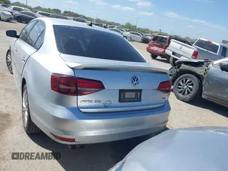 2016 Volkswagen Jetta Sedan 1.8T SEL with VIN 3VWL07AJ0GM330058, listed as a IAAI auction lot 41832211 with 1 mi miles. Bid and sale history available at carsss.com. Image 15.