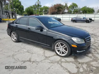 2014 Mercedes-Benz C 250 Sport z VIN WDDGF4HB9EA934191, wystawiony jako Copart lot #56050175 z przebiegiem 186 887 mil mil oraz Szkoda całkowita • Salvage title. Historia ofert i sprzedaży dostępna na DreamBid. Obrazek 4.