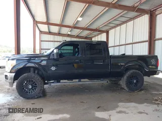 2015 Ford F-250 Lariat z VIN 1FT7W2BT7FED38359, wystawiony jako IAAI lot #42050193 z przebiegiem 105 171 mil mil oraz . Historia ofert i sprzedaży dostępna na DreamBid. Obrazek 14.
