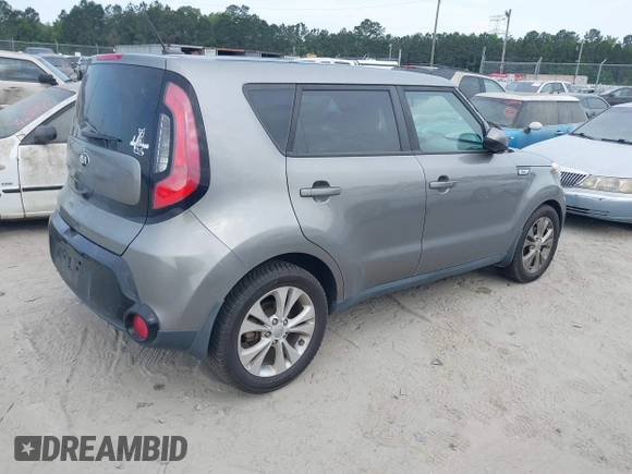 2016 Kia Soul + with VIN KNDJP3A52G7400770, listed as a IAAI auction lot 42105506 with 109,300 mi miles. Bid and sale history available at carsss.com. Image 4.