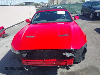 2022 Ford Mustang EcoBoost z VIN 1FATP8UHXN5119035, wystawiony jako IAAI lot #42279729 z przebiegiem 55 742 mil mil oraz . Historia ofert i sprzedaży dostępna na DreamBid. Obrazek 13.