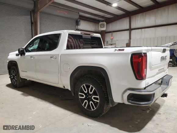 2022 GMC Sierra 1500 Limited SLT with VIN 3GTU9DED1NG186483, listed as a Copart auction lot 41821895 with 81,913 mi miles and Salvage Title. Bid and sale history available at carsss.com. Image 2.