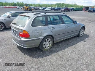 2004 BMW 3 Series 325xi with VIN WBAEP33424PF04323, listed as a IAAI auction lot 42185849 with 157,218 mi miles and . Bid and sale history available at carsss.com. Image 4.