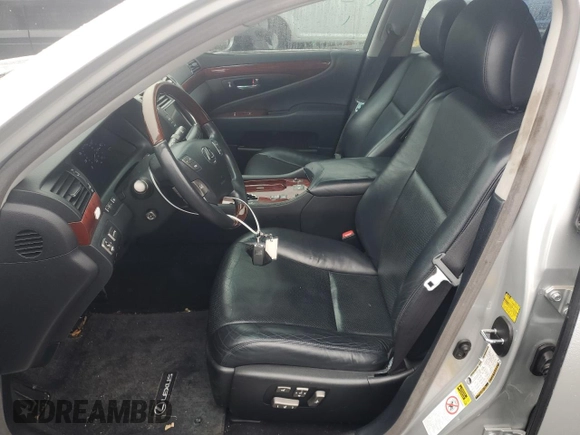 2008 Lexus LS 460 with VIN JTHBL46F185071661, listed as a Copart auction lot 57762175 with 122,958 mi miles and Clean title. Bid and sale history available at DreamBid. Image 7.