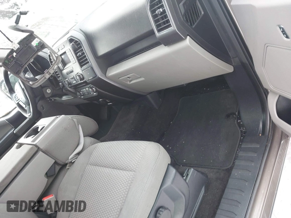 2018 Ford F-150 XL with VIN 1FTEW1EB6JFC63953, listed as a IAAI auction lot 41304091 with 74,636 mi miles. Bid and sale history available at carsss.com. Image 5.
