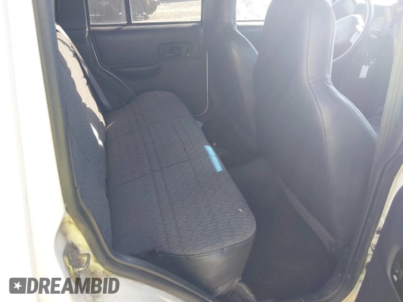1999 Jeep Cherokee Sport with VIN 1J4FF68S8XL636041, listed as a IAAI auction lot 41440921 with 277,454 mi miles and . Bid and sale history available at DreamBid. Image 8.