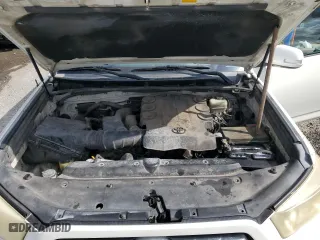 2010 Toyota 4Runner SR5 with VIN JTEZU5JR6A5011350, listed as a Copart auction lot 43526625 with 276,042 mi miles and Salvage Title. Bid and sale history available at carsss.com. Image 12.