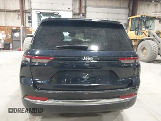 2024 Jeep Grand Cherokee с VIN 1C4RJYB65R8582910, выставлен на аукционе IAAI как лот 41719656 с пробегом 9 176 миль миль и . История ставок и продаж доступна на DreamBid. Изображение 17.