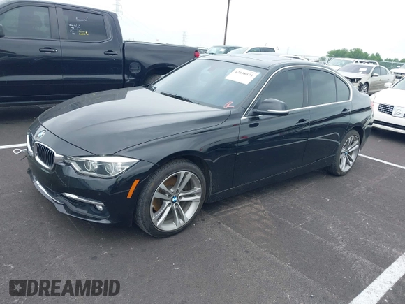 2016 BMW 3 Series 328i z VIN WBA8E9G53GNT85106, wystawiony jako IAAI lot #42038571 z przebiegiem 133 184 mil mil oraz . Historia ofert i sprzedaży dostępna na DreamBid. Obrazek 2.