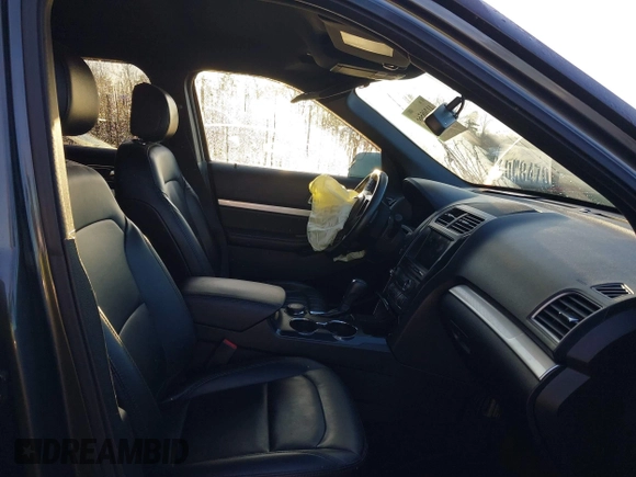 2016 Ford Explorer XLT with VIN 1FM5K8D81GGB38383, listed as a IAAI auction lot 41208566 with 42,752 mi miles and . Bid and sale history available at carsss.com. Image 5.