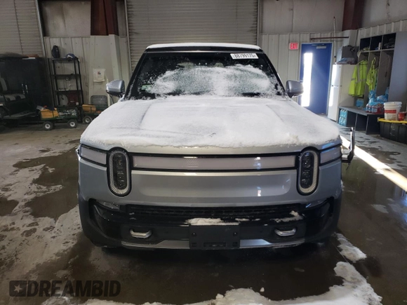 2024 Rivian R1S Adventure with VIN 7PDSGABA7RN036843, listed as a Copart auction lot 88799175 with Not Provided miles and Salvage Title. Bid and sale history available at carsss.com. Image 5.