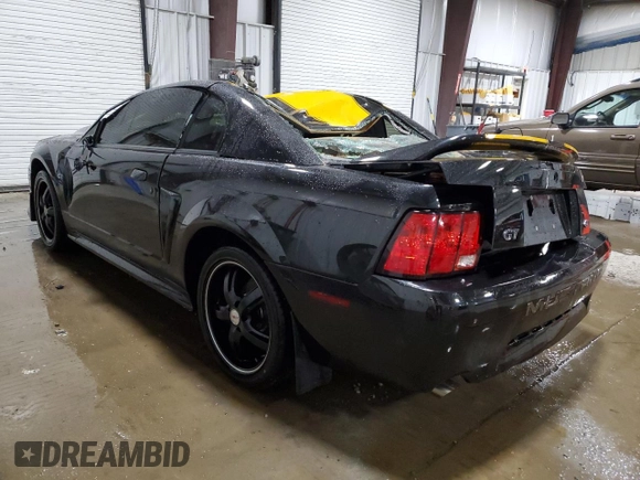 2000 Ford Mustang GT with VIN 1FAFP42X0YF257004, listed as a Copart auction lot 56424425 with 117,016 mi miles and Salvage Title. Bid and sale history available at DreamBid. Image 2.