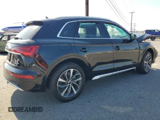 2021 Audi Q5 Premium with VIN WA1AAAFY8M2029156, listed as a Copart auction lot 60519755 with 29,713 mi miles and Salvage title. Bid and sale history available at DreamBid. Image 3.