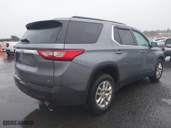 2019 Chevrolet Traverse LT Cloth with VIN 1GNEVGKW5KJ294534, listed as a IAAI auction lot 41241856 with 61,116 mi miles. Bid and sale history available at carsss.com. Image 4.