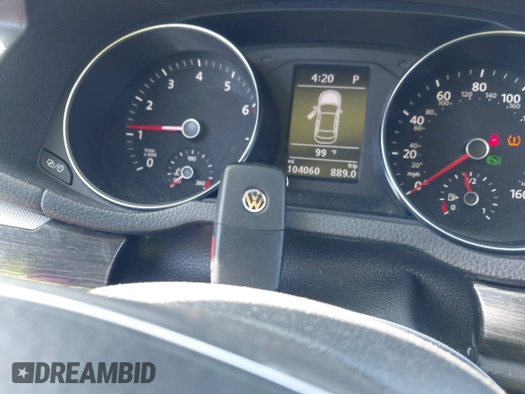 2018 Volkswagen Passat SE z VIN 1VWBA7A38JC013471, wystawiony jako IAAI lot #41997868 z przebiegiem 104 060 mil mil oraz . Historia ofert i sprzedaży dostępna na DreamBid. Obrazek 11.