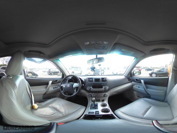 2011 Toyota Highlander with VIN 5TDZK3EH0BS036157, listed as a IAAI auction lot 41589348 with 182,005 mi miles. Bid and sale history available at carsss.com. Image 18.