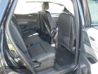 2023 Volkswagen Atlas SE z VIN 1V2HE2CA4PC209916, wystawiony jako IAAI lot #41957199 z przebiegiem 24 799 mil mil oraz . Historia ofert i sprzedaży dostępna na DreamBid. Obrazek 8.