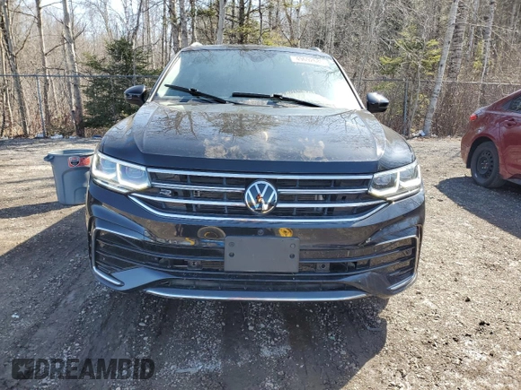 2024 Volkswagen Tiguan SEL R-Line with VIN 3VV4B7AX5RM118962, listed as a Copart auction lot 49692685 with 15,320 mi miles and Clean title. Bid and sale history available at DreamBid. Image 5.
