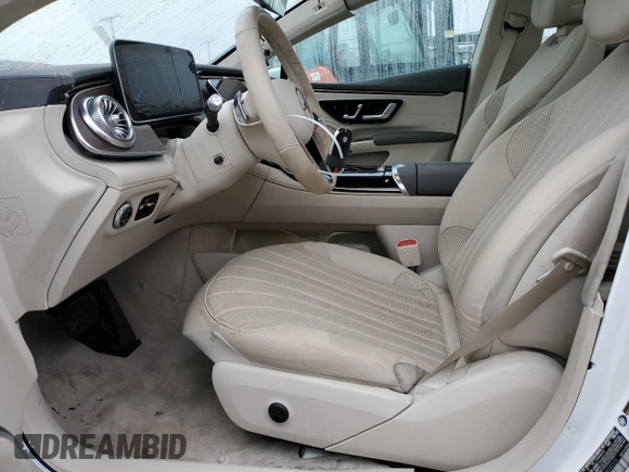 2023 Mercedes-Benz EQS 450+ z VIN W1KCG2DB6PA030310, wystawiony jako Copart lot #44193655 z przebiegiem 10 755 mil mil oraz Szkoda całkowita • Salvage title. Historia ofert i sprzedaży dostępna na DreamBid. Obrazek 7.