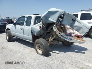 1993 Toyota Pickup DLX z VIN 4TAVN13D3PZ113874, wystawiony jako Copart lot #65384333 z przebiegiem 225 463 mil mil oraz Szkoda całkowita • Salvage title. Historia ofert i sprzedaży dostępna na DreamBid. Obrazek 2.