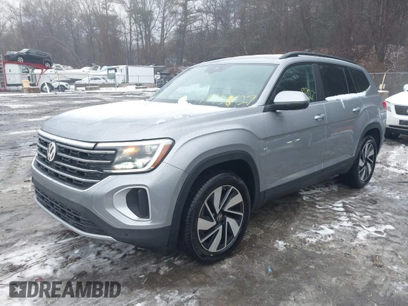2024 Volkswagen Atlas SE z VIN 1V2HR2CA5RC573575, wystawiony jako IAAI lot #41508927 z przebiegiem 2 647 mil mil oraz . Historia ofert i sprzedaży dostępna na DreamBid. Obrazek 17.