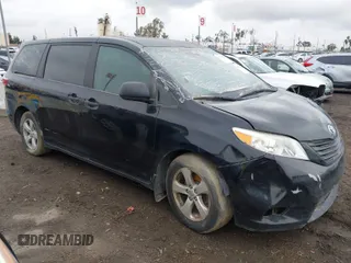 2017 Toyota Sienna L with VIN 5TDZZ3DC5HS872380, listed as a IAAI auction lot 41576831 with 78,716 mi miles. Bid and sale history available at carsss.com. Image 1.