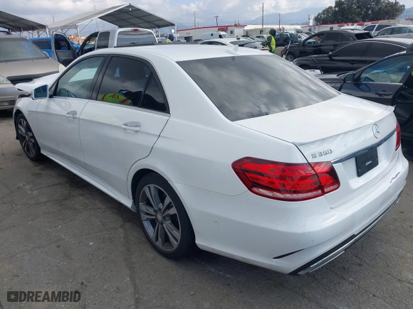 2016 Mercedes-Benz E-Class E 350 Sport with VIN WDDHF5KB4GB255588, listed as a IAAI auction lot 41547556 with 72,981 mi miles. Bid and sale history available at carsss.com. Image 3.