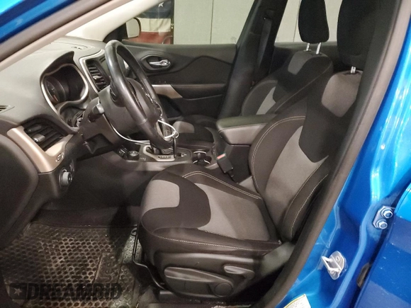 2018 Jeep Cherokee Latitude Tech Connect z VIN 1C4PJMCB0JD572454, wystawiony jako Copart lot #83875334 z przebiegiem 109 611 mil mil oraz Nie do naprawy • Non repairable. Historia ofert i sprzedaży dostępna na DreamBid. Obrazek 7.