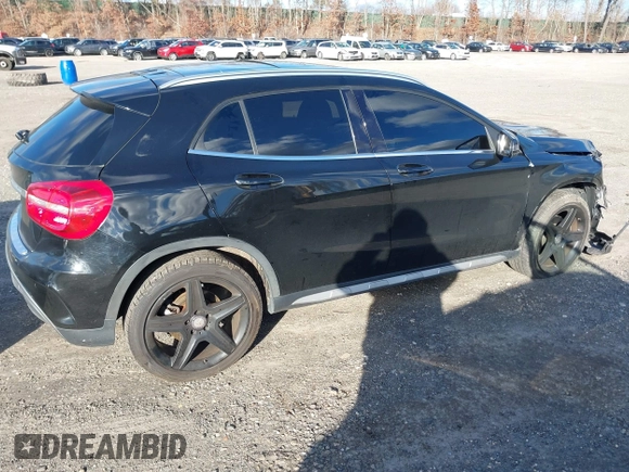 2015 Mercedes-Benz GLA 250 z VIN WDCTG4GBXFJ070528, wystawiony jako IAAI lot #41221799 z przebiegiem 83 443 mil mil oraz . Historia ofert i sprzedaży dostępna na DreamBid. Obrazek 13.