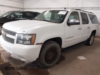 2007 Chevrolet Suburban LT with VIN 1GNFK16387J352797, listed as a IAAI auction lot 42310897 with 208,836 mi miles and . Bid and sale history available at DreamBid. Image 2.