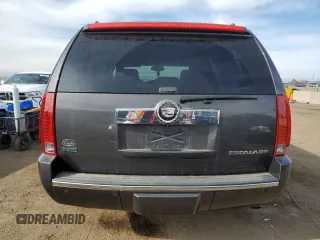 2010 Cadillac Escalade z VIN 1GYUKAEF8AR254884, wystawiony jako Copart lot #44844935 z przebiegiem 130 269 mil mil oraz Szkody całkowita. Historia ofert i sprzedaży dostępna na DreamBid. Obrazek 6.