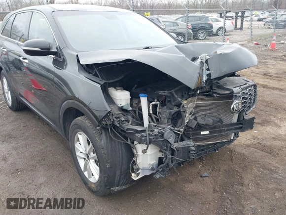 2019 Kia Sorento LX with VIN 5XYPG4A35KG491026, listed as a IAAI auction lot 41453463 with 129,709 mi miles. Bid and sale history available at carsss.com. Image 6.