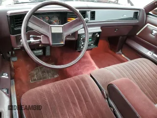 1987 Chevrolet El Camino z VIN 3GCCW80H5HS913373, wystawiony jako Copart lot #77822994 z przebiegiem 89 040 mil mil oraz Szkoda całkowita • Salvage title. Historia ofert i sprzedaży dostępna na DreamBid. Obrazek 8.