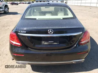 2017 Mercedes-Benz E-Class E 300 Luxury with VIN WDDZF4JBXHA070999, listed as a Copart auction lot 44914083 with 42,600 mi miles. Bid and sale history available at carsss.com. Image 6.