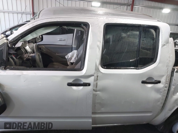 2019 Nissan Frontier SV z VIN 1N6AD0ER5KN790768, wystawiony jako IAAI lot #42206732 z przebiegiem 94 562 mil mil oraz . Historia ofert i sprzedaży dostępna na DreamBid. Obrazek 14.