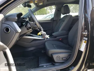 2022 Audi A3 Premium z VIN WAUAUDGY7NA098843, wystawiony jako Copart lot #66575893 z przebiegiem 5 701 mil mil oraz . Historia ofert i sprzedaży dostępna na DreamBid. Obrazek 7.