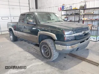 2005 Chevrolet Silverado 1500 Z71 with VIN 1GCEK19B15E272187, listed as a IAAI auction lot 42001487 with 313,138 mi miles and . Bid and sale history available at DreamBid. Image 1.