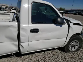 2006 GMC Sierra 1500 with VIN 3GTEK14Z76G261080, listed as a Copart auction lot 74313944 with 225,337 mi miles and Salvage Title. Bid and sale history available at DreamBid. Image 10.