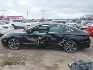 2021 Hyundai Sonata SEL Plus with VIN 5NPEJ4J21MH111126, listed as a IAAI auction lot 41833686 with 35,479 mi miles and . Bid and sale history available at DreamBid. Image 15.