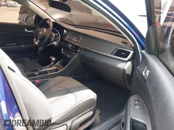 2017 Kia Optima LX z VIN 5XXGT4L37HG154590, wystawiony jako IAAI lot #42229141 z przebiegiem 112 134 mil mil oraz . Historia ofert i sprzedaży dostępna na DreamBid. Obrazek 5.